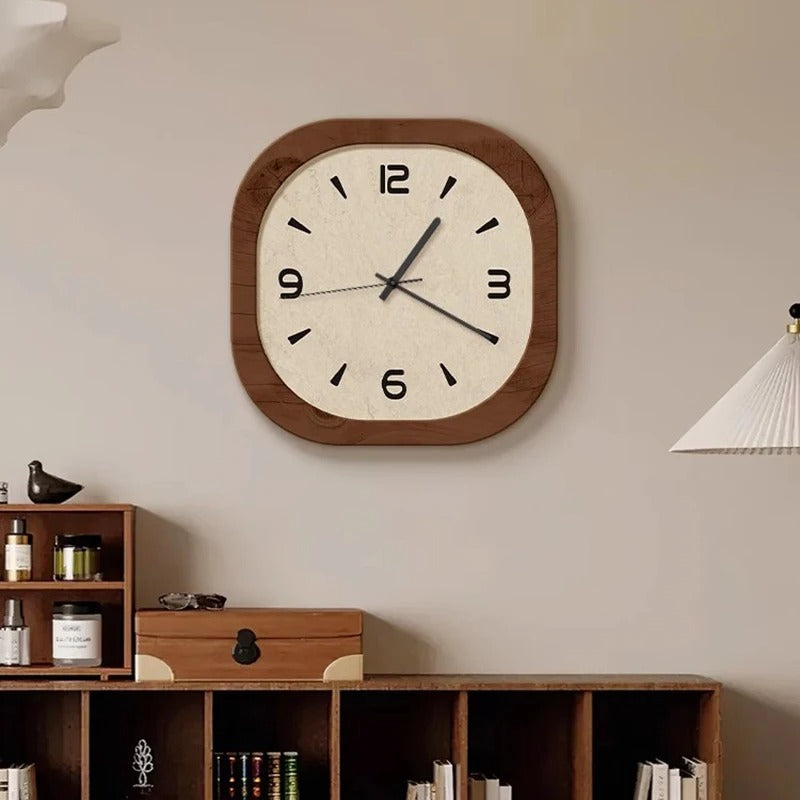 Wall Clocks : Horloge Murale Carrée Bois – Design Vintage Best-Seller dans 35cm de Marche Lino