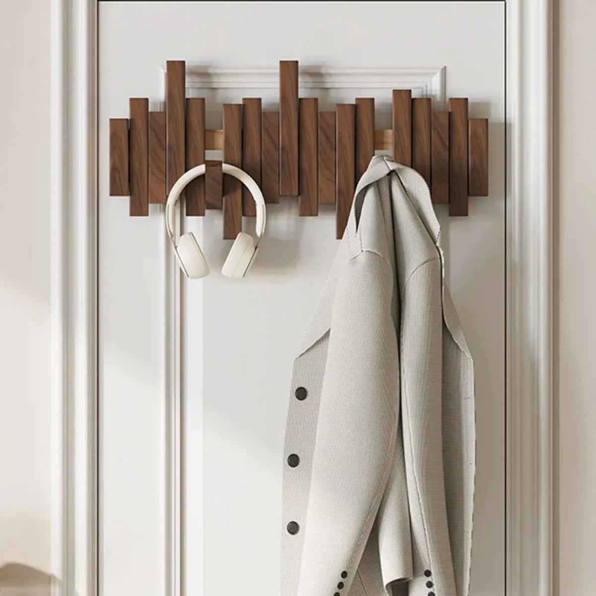 coat racks : Porte-manteau Mural Piano | Bois Noyer ou Hêtre | Sublimez Votre Entrée dans de Marche Lino