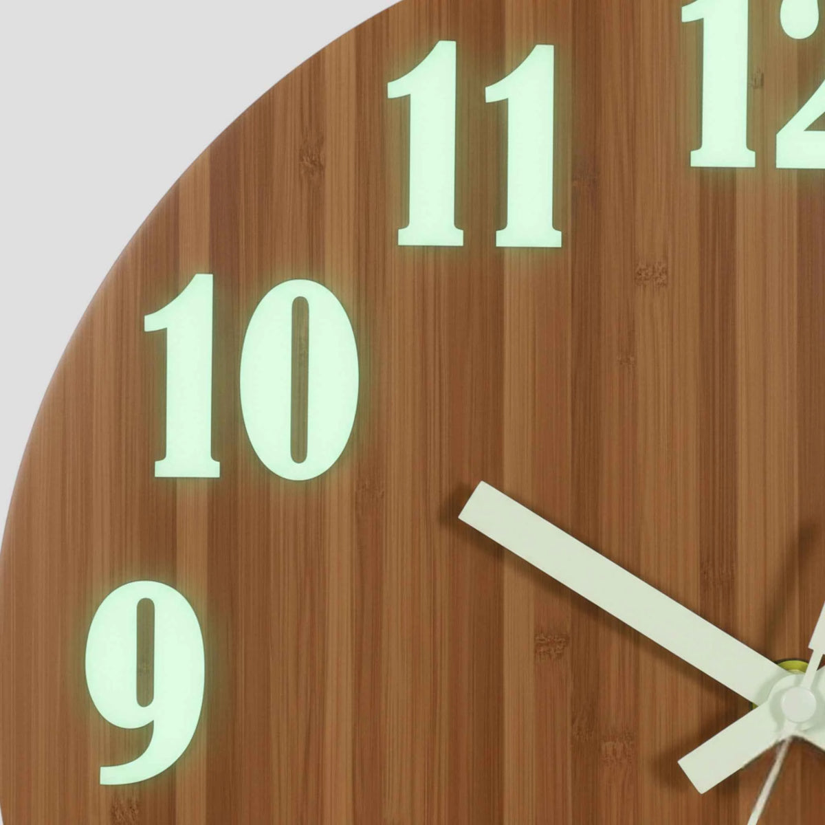 Horloges murales : Montre Murale en Bois - Chiffres Phosphorescents, 30 Cm dans de Marche Lino