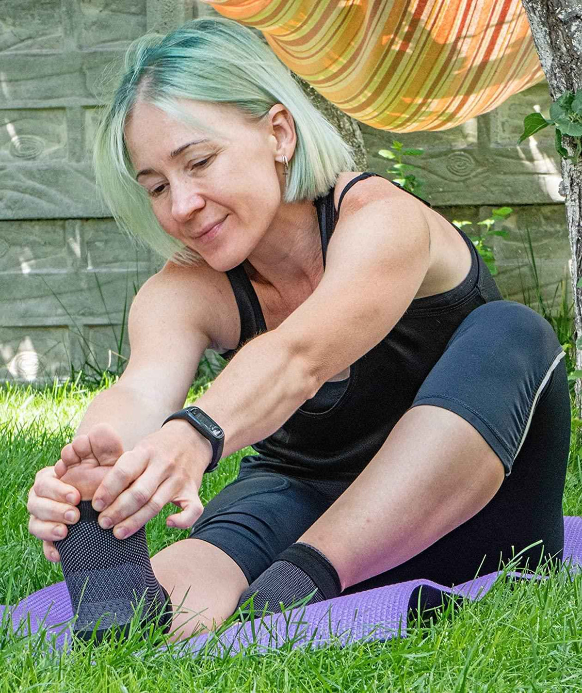 Compression Socks : Revita Chaussettes Pro – Dites adieu aux douleurs aux pieds, bonjour aux pieds heureux – Noir dans de Marche Lino
