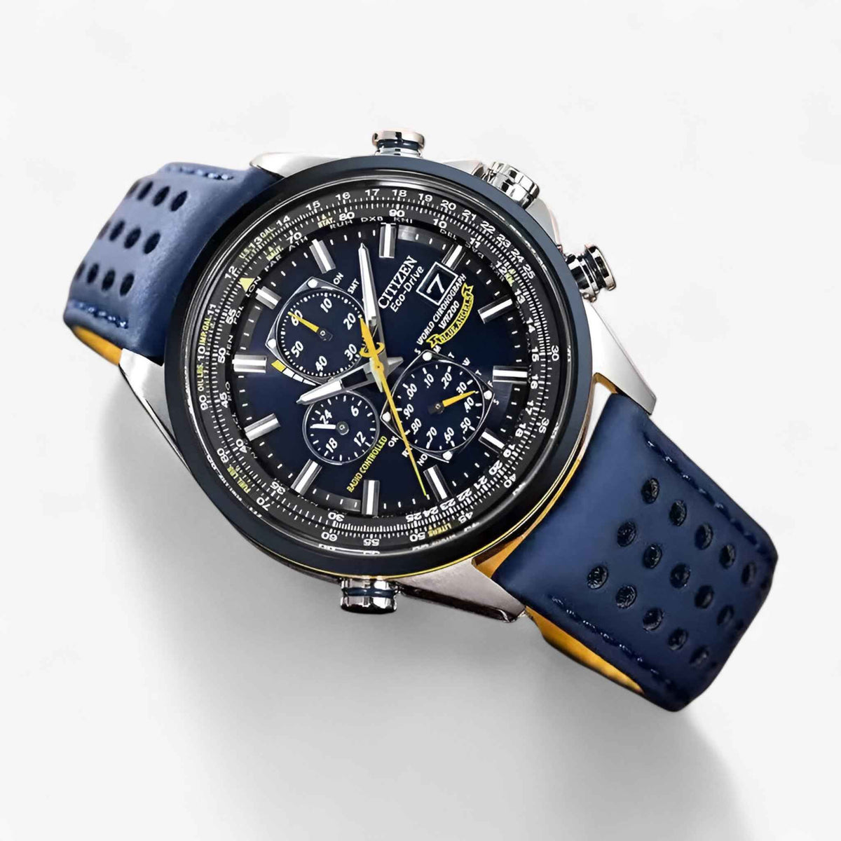 Watch : Montre Chronographe Homme MultiSteel 42mm – Acier Argenté, Cadran Bleu dans de Marche Lino