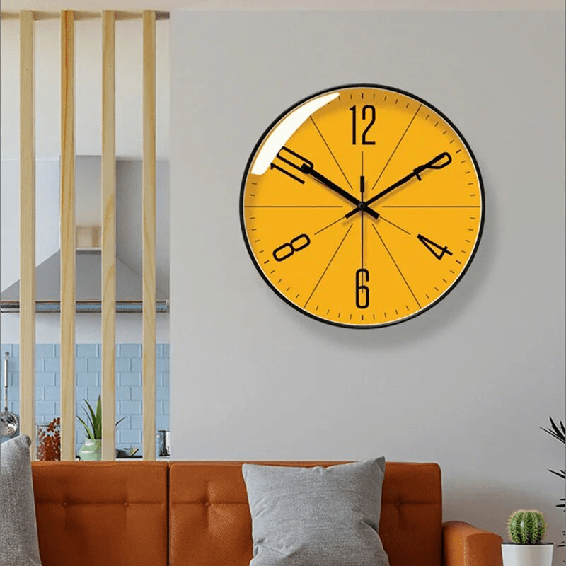 Marcia - Moderne vægur med enkelt og minimalistisk design