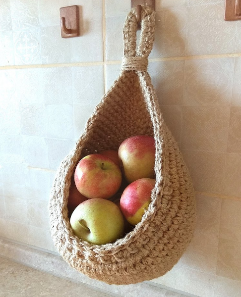 Paniers muraux suspendus pour légumes et fruits – Gain de place et design élégant