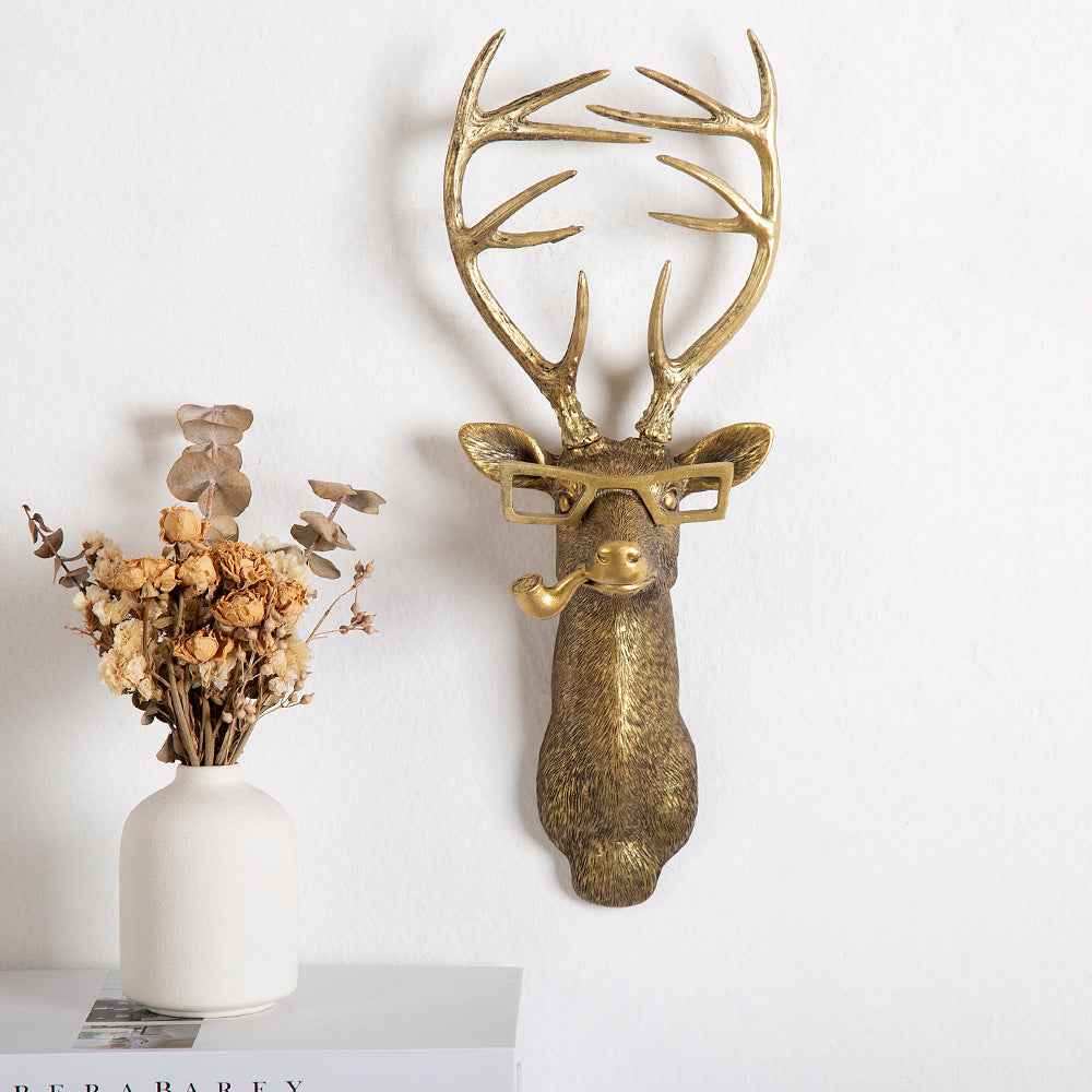 frankie-la-tete-de-cerf-decoration-murale-a-accrocher-sur-le-mur