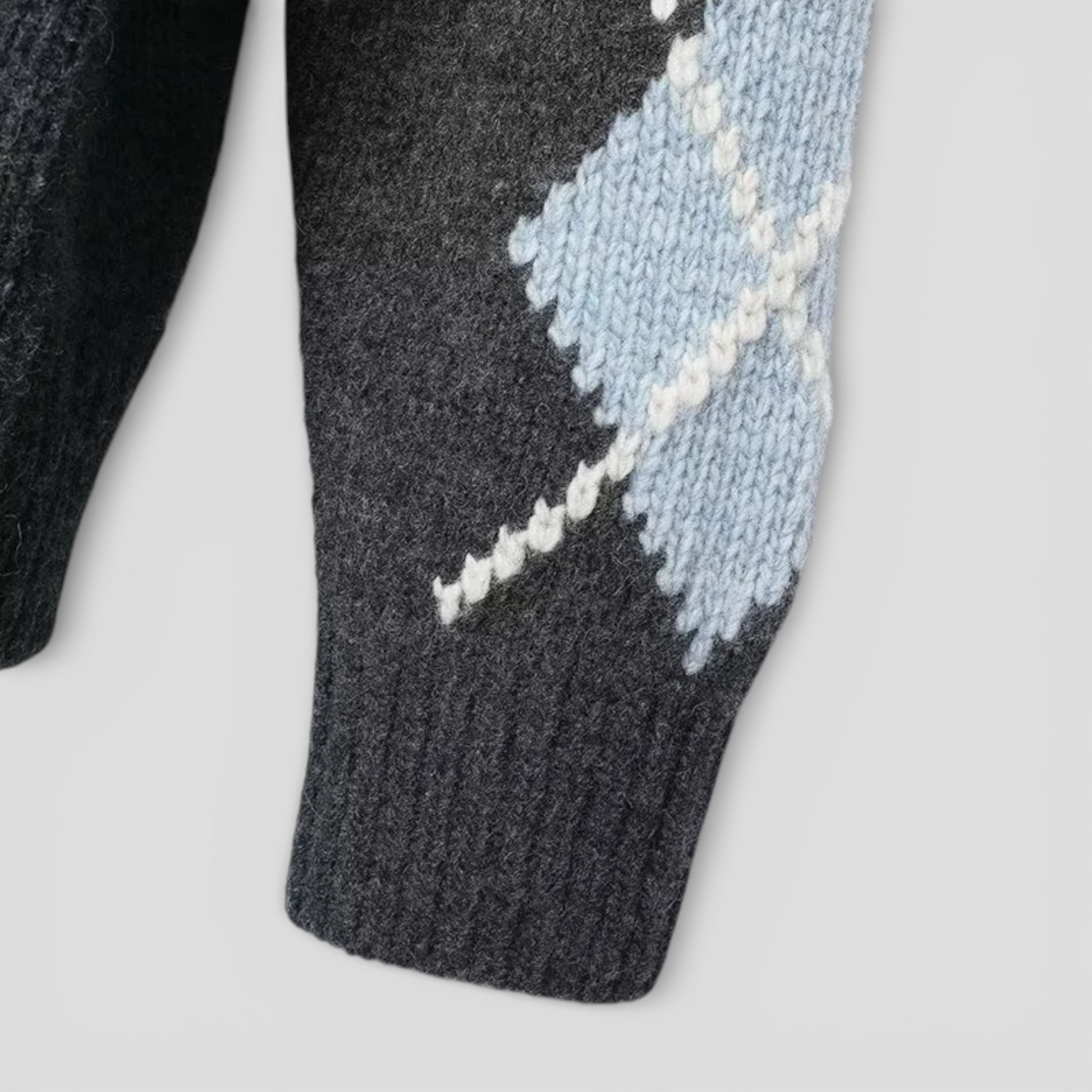 cardigan-femme-ample-col-en-v-hivernal