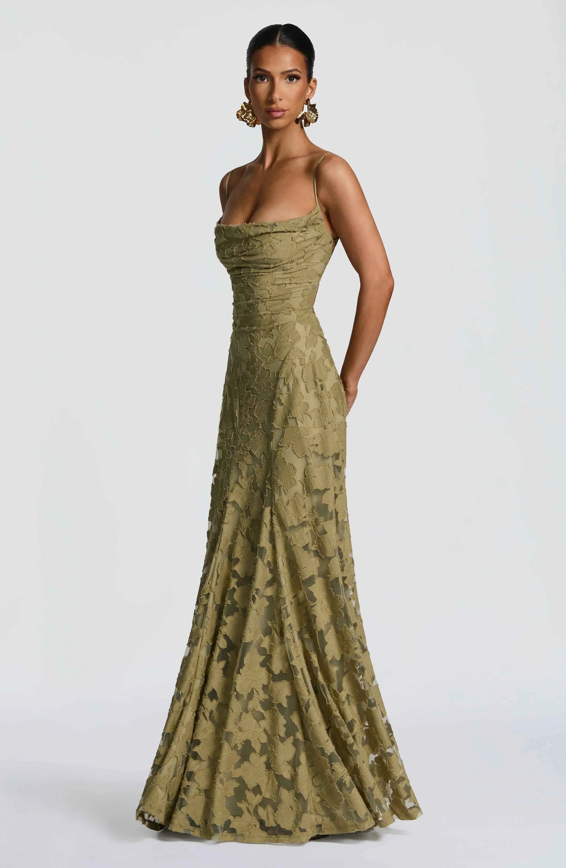 aveline-elegant-lace-corset-maxi-dress-glamorous-evening-gown