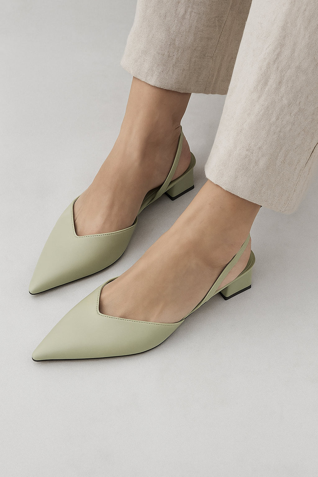 sophisticated-slingback-sandals-for-effortless-style