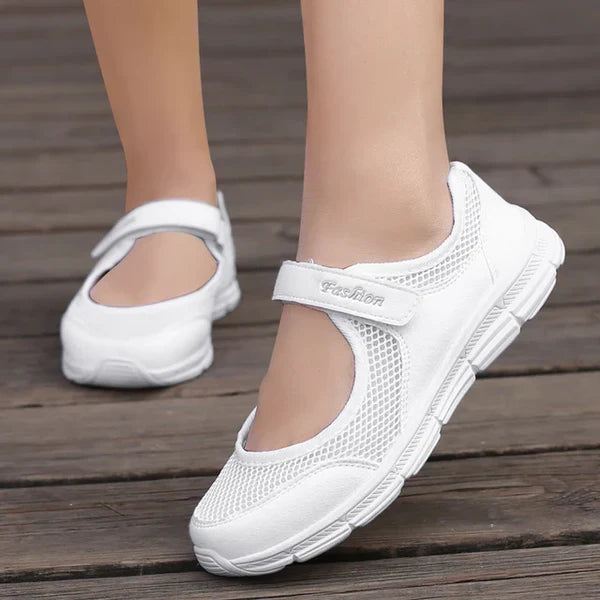 chaussures-de-marche-femme-elegantes-et-confortables