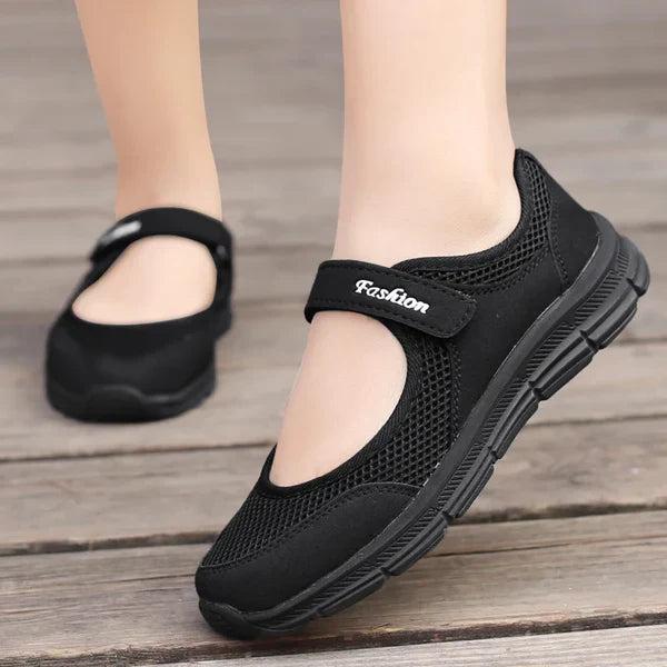 chaussures-de-marche-femme-elegantes-et-confortables