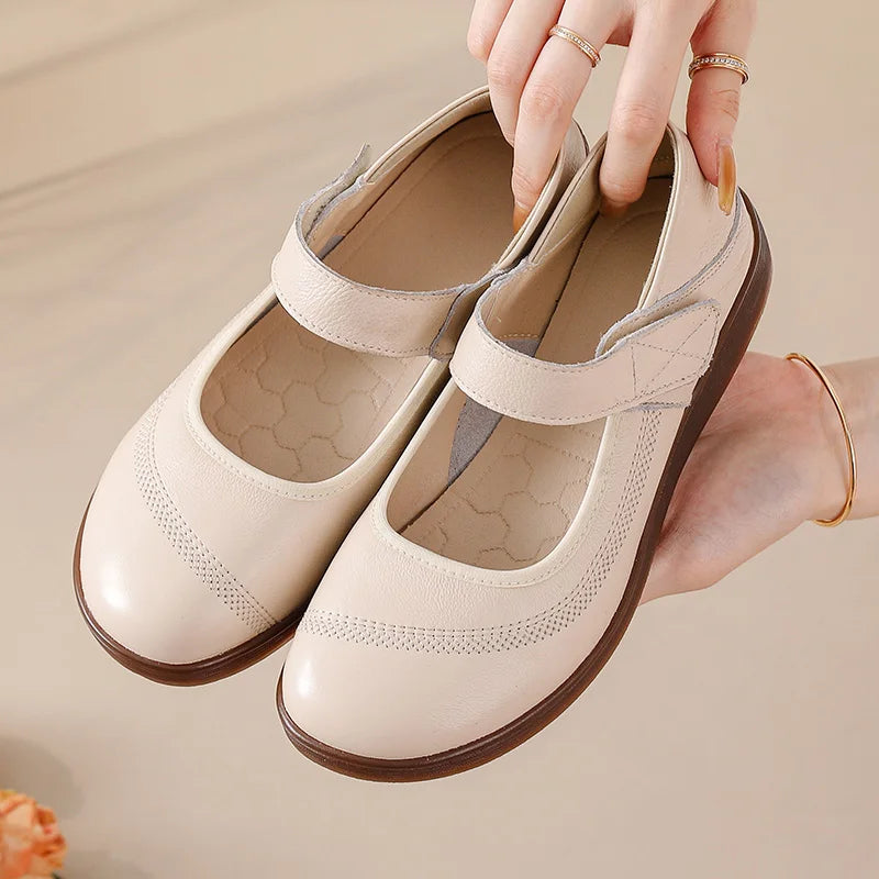 chaussures-femme-plates-mary-jane-elegantes