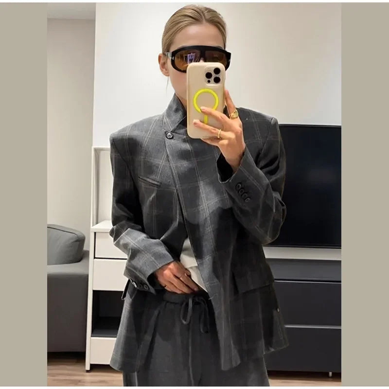 veste-blazer-femme-grise-elegante-a-carreaux