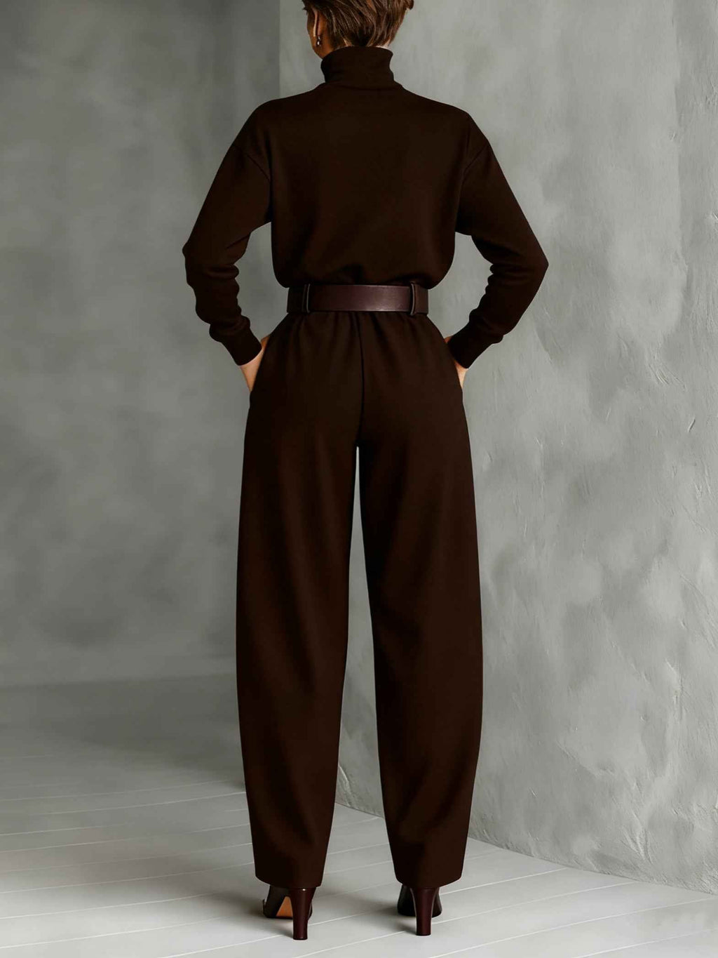 ensemble-femme-chic-tailleur-pantalon-noir