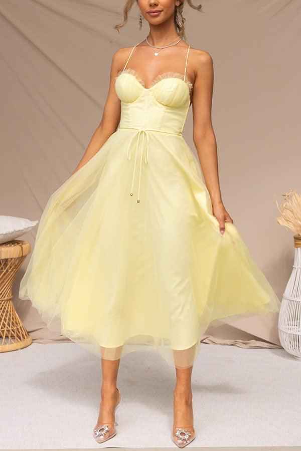 elegant-maxi-dress-with-straps-in-chiffon-for-a-modern-princess-party