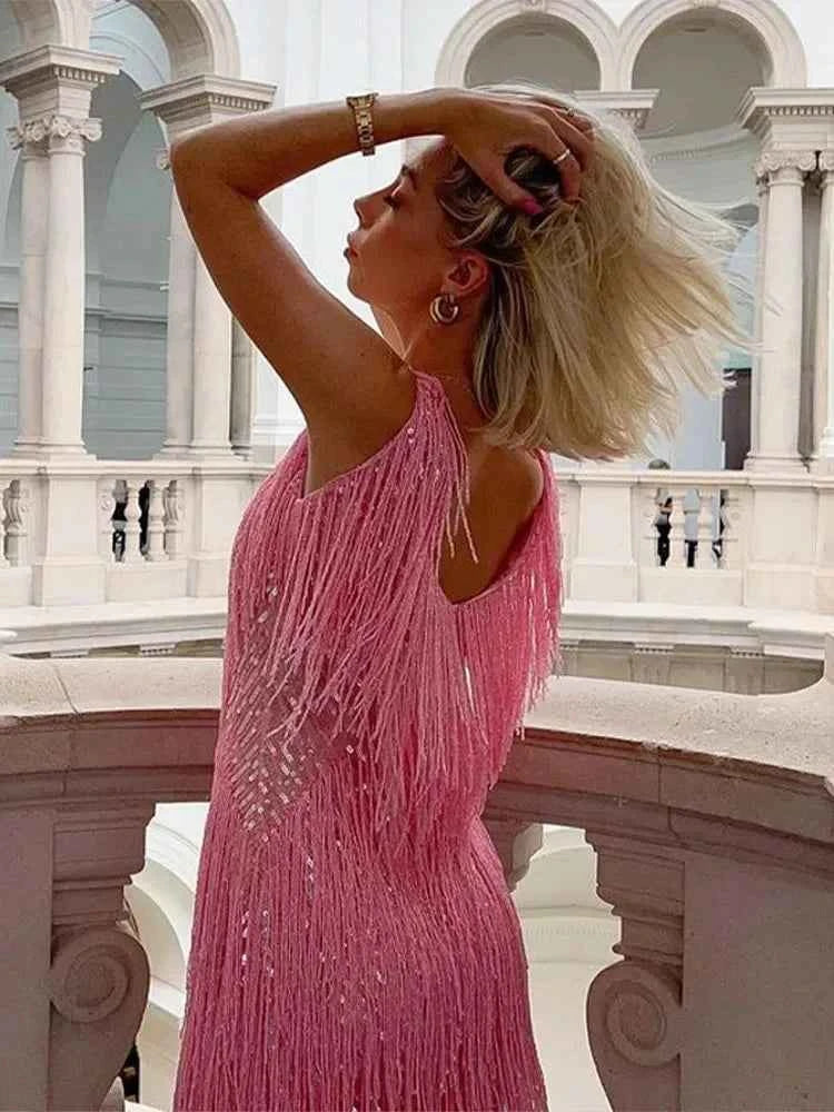 robe-soiree-femme-courte-a-franges-brillantes-sans-manches