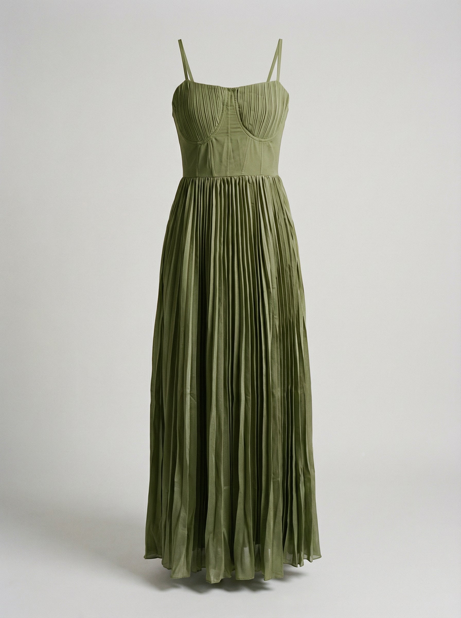 robe-femme-plissee-elegante-a-fines-bretelles-robe-midi-dete