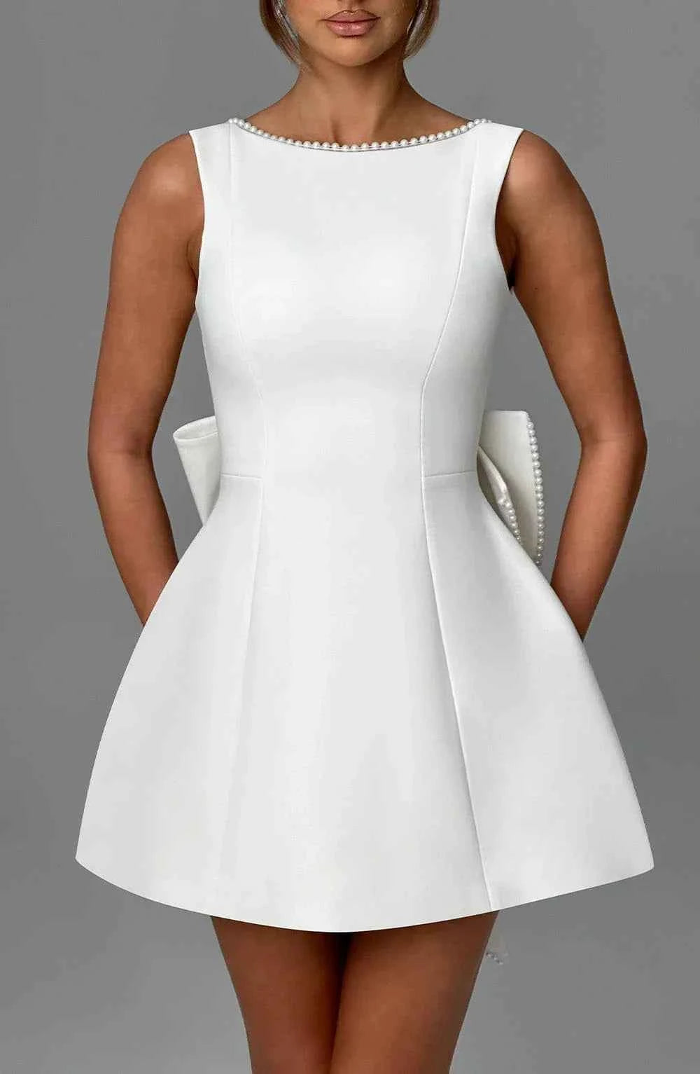 Mini dresses : Robe courte femme dos nu avec nœud, élégante et fluide dans de Marche Lino