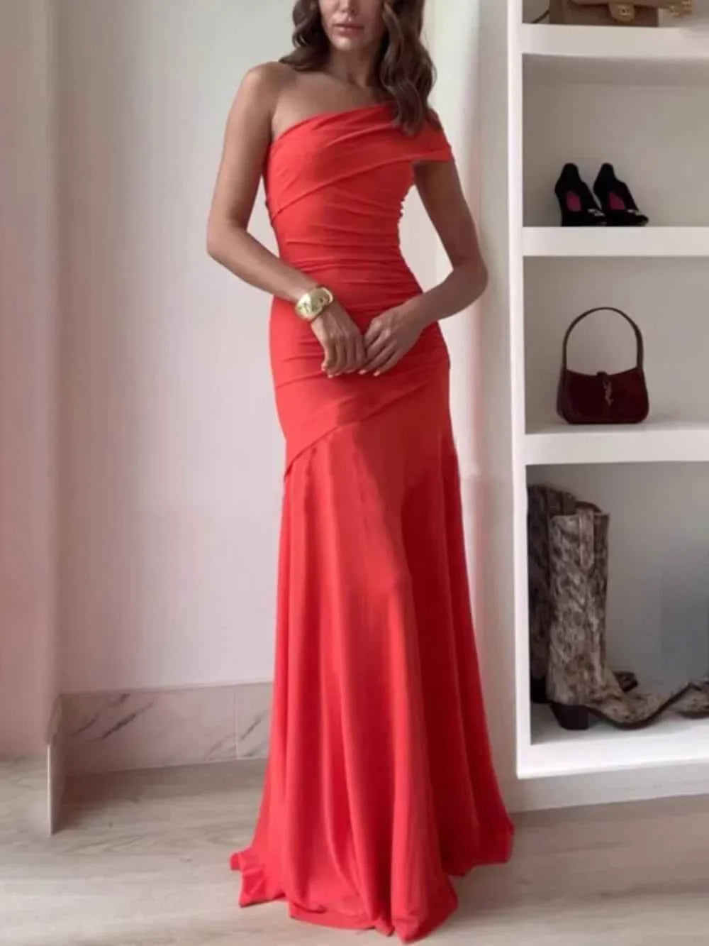 Robe longue femme asymétrique froncée pour soirée élégante