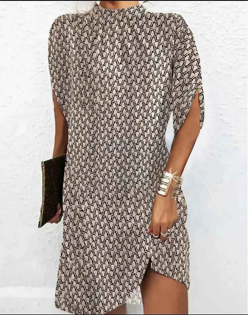 Robe courte femme soirée manches chauve-souris col plissé