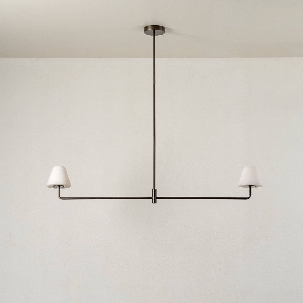 Pendelleuchte : Lampe Suspension Alba en Albâtre et Bronze dans de Roselva