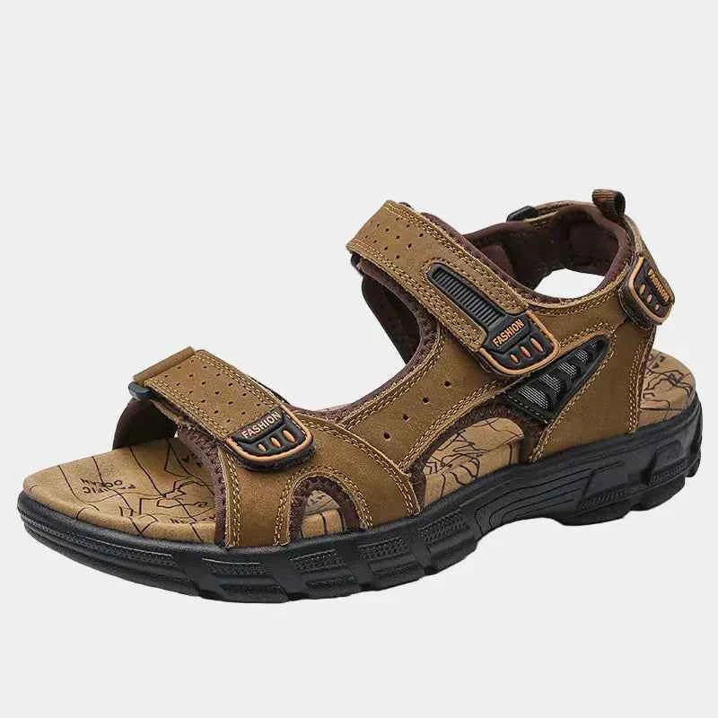 sandale : Sandales pour hommes avec brides réglables dans Marron foncé de Marche Lino