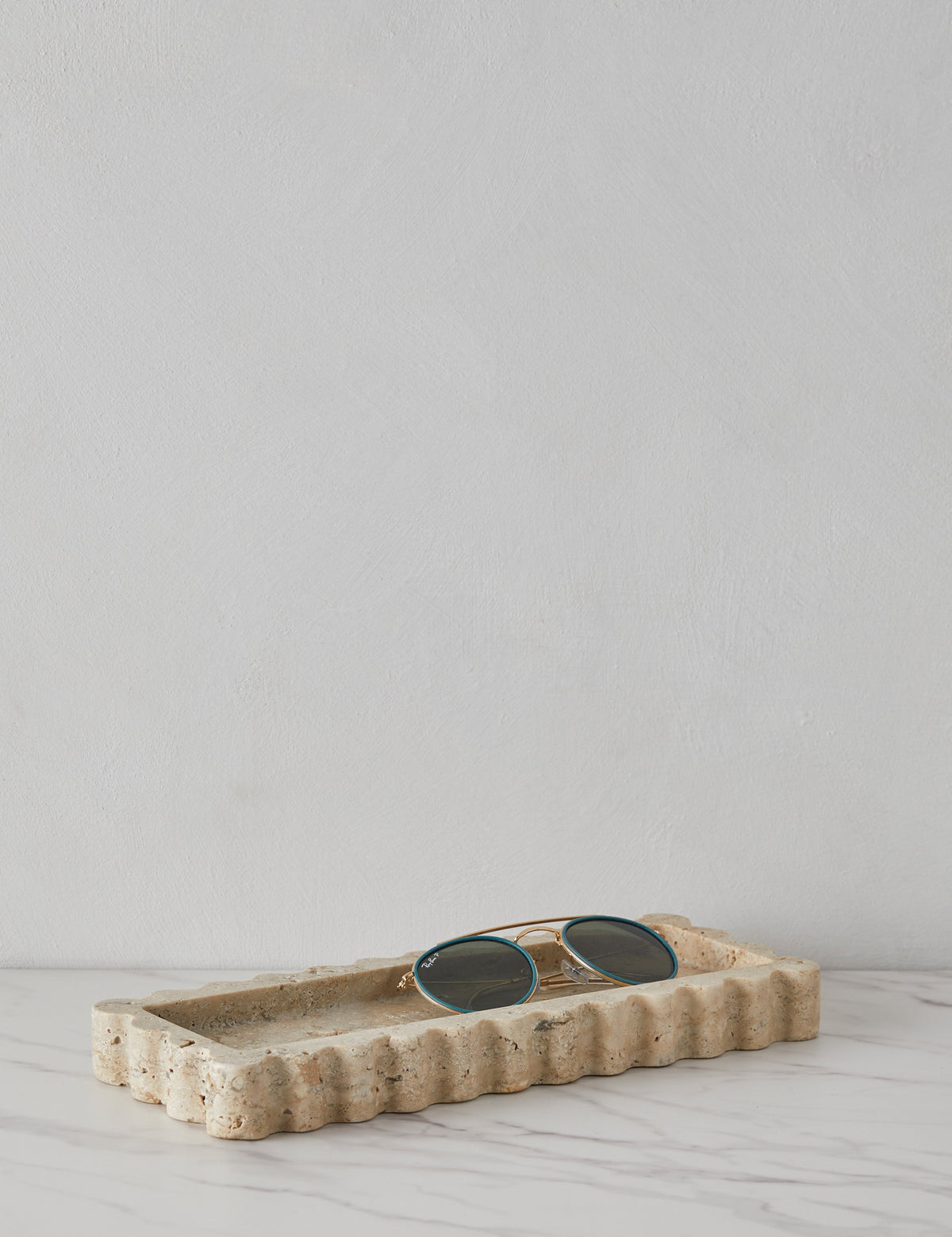 Decorative Trays : Plateau Décoratif en Marbre ScallopTray dans de Roselva