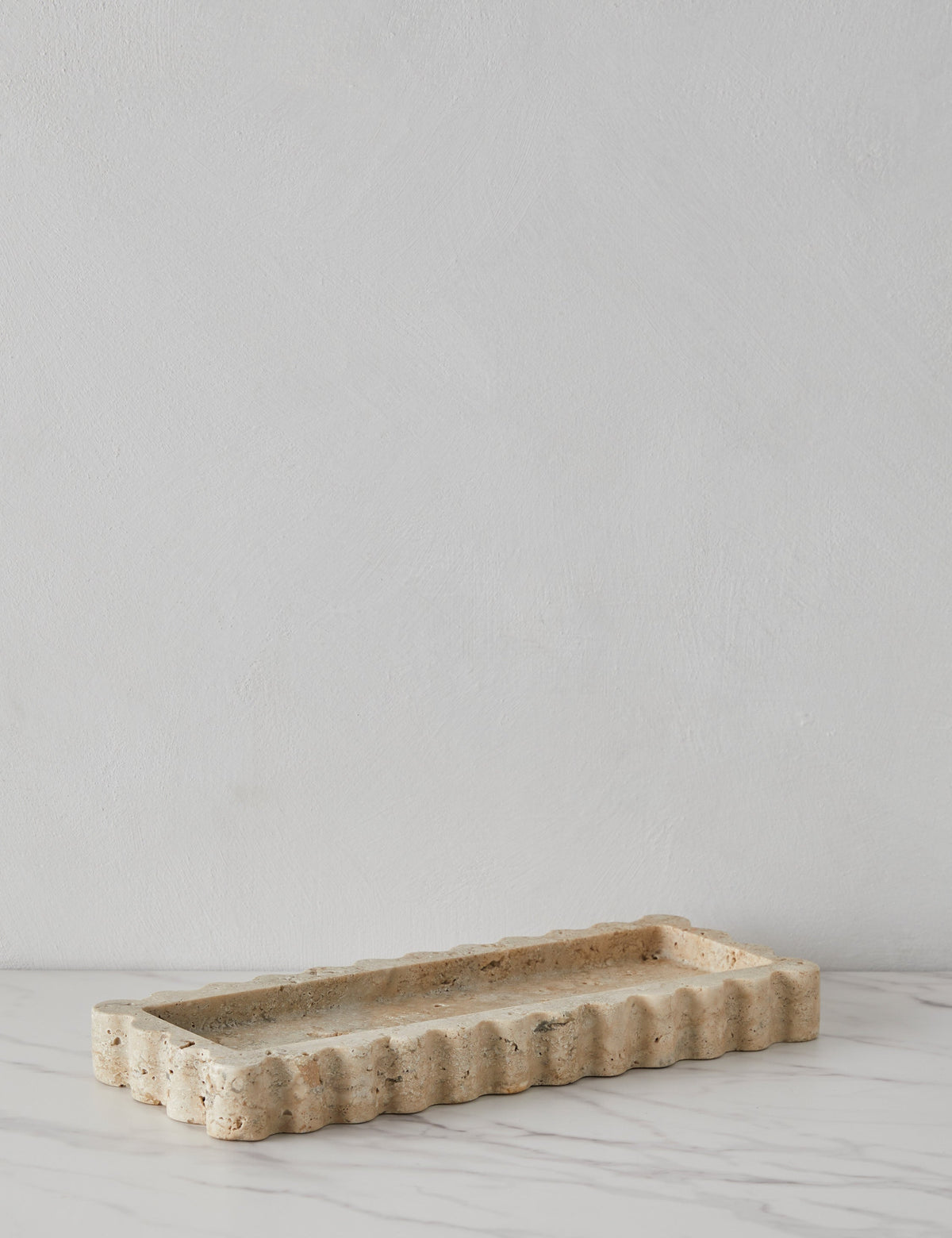 Decorative Trays : Plateau Décoratif en Marbre ScallopTray dans de Roselva