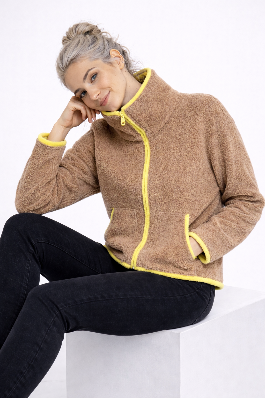 Veste Femme en Tricot Épais Col Montant Fermeture Éclair