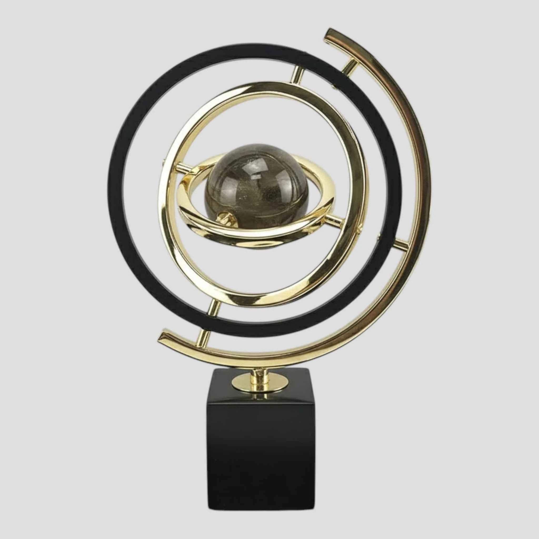 Globes : Sphère Armillaire Décorative en Métal Doré - Idéale pour Bureau, Salon ou Bibliothèque dans Noir de Marche Lino